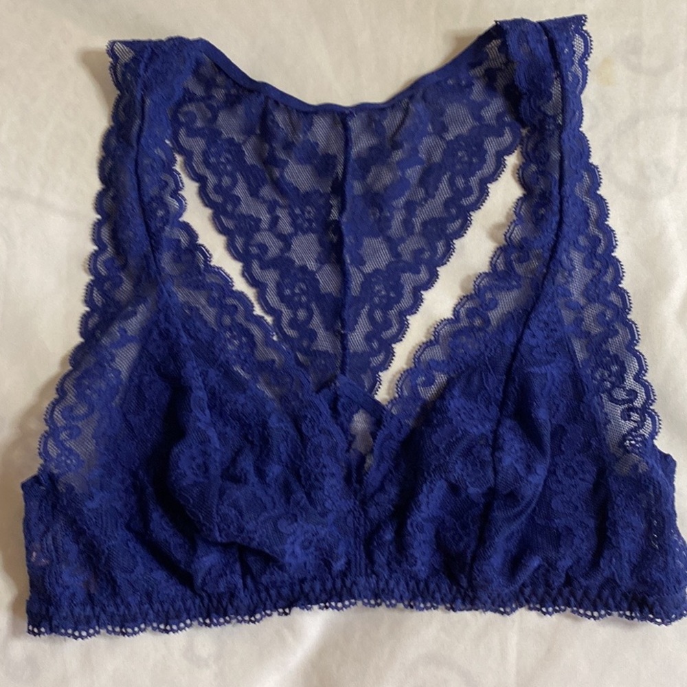 Victoria’s Secret blue lace bralette